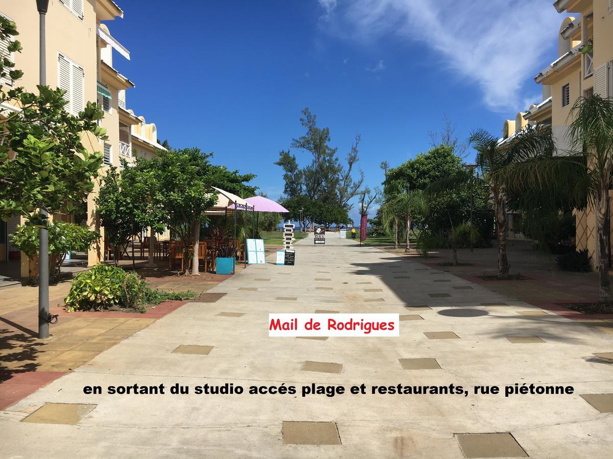 Apartamento A Pied Dans L'Eau Saint-Gilles-les-Bains Exterior foto