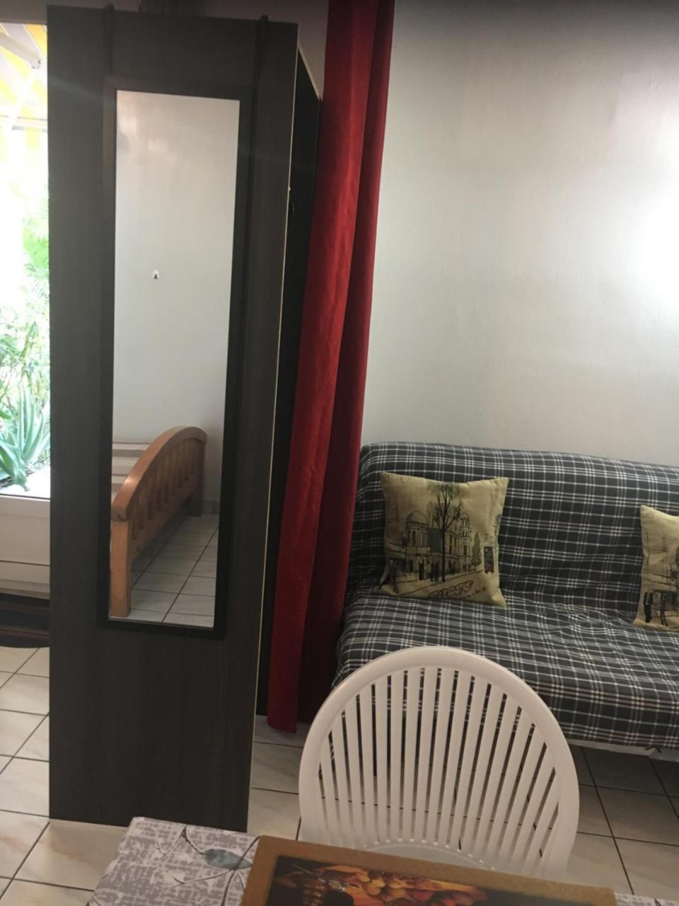 Apartamento A Pied Dans L'Eau Saint-Gilles-les-Bains Exterior foto